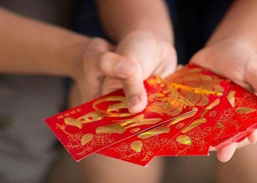 关切员工父母，，，，，，，，为员工父母设置关切金造度
